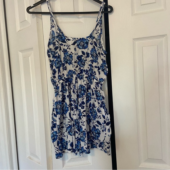 Blue & White Romper - Picture 3 of 5